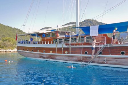 Sail Dubrovnik to Split / Premier Boat
